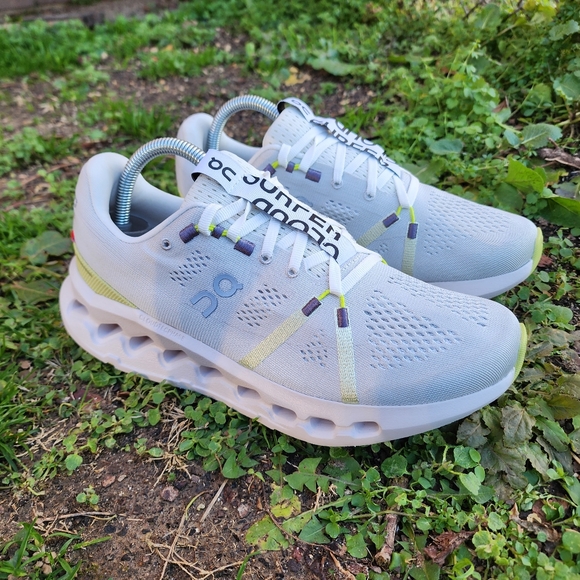 On Running Shoes On Cloudsurfer Womens Athletic Shoes Size 95